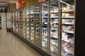 kylmähylly tuoreet vihannekset paikalliset